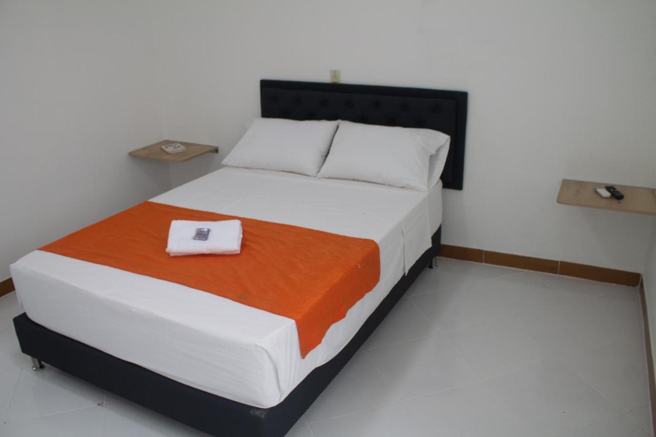 Hotel Picasso 70 Medellin Exterior photo