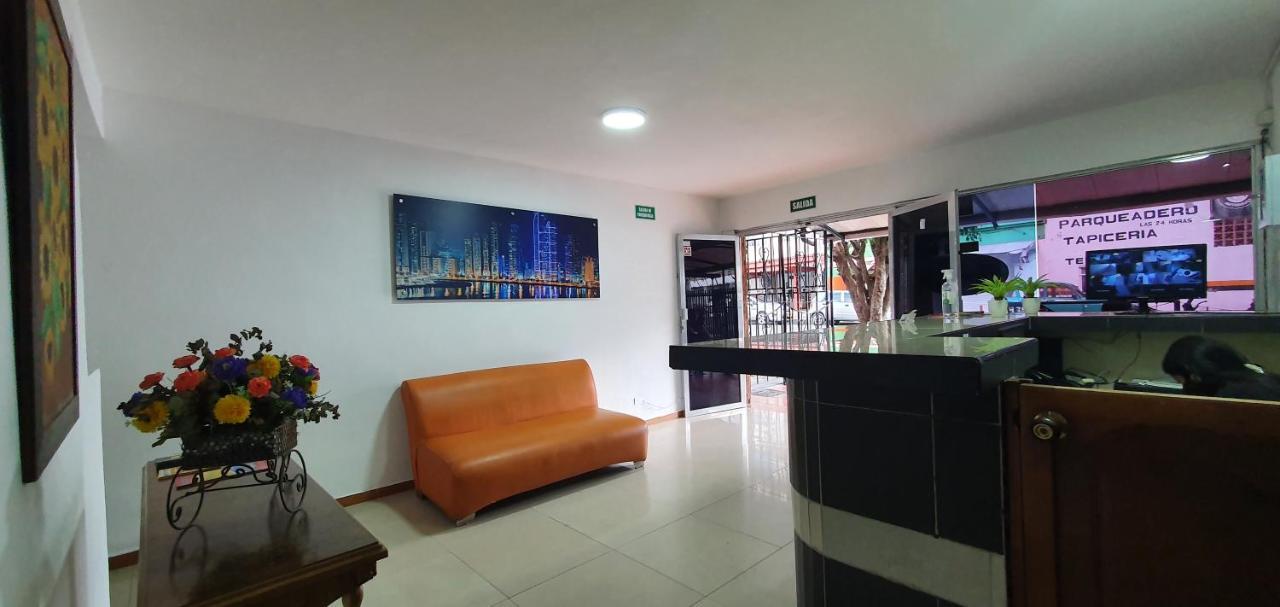 Hotel Picasso 70 Medellin Exterior photo