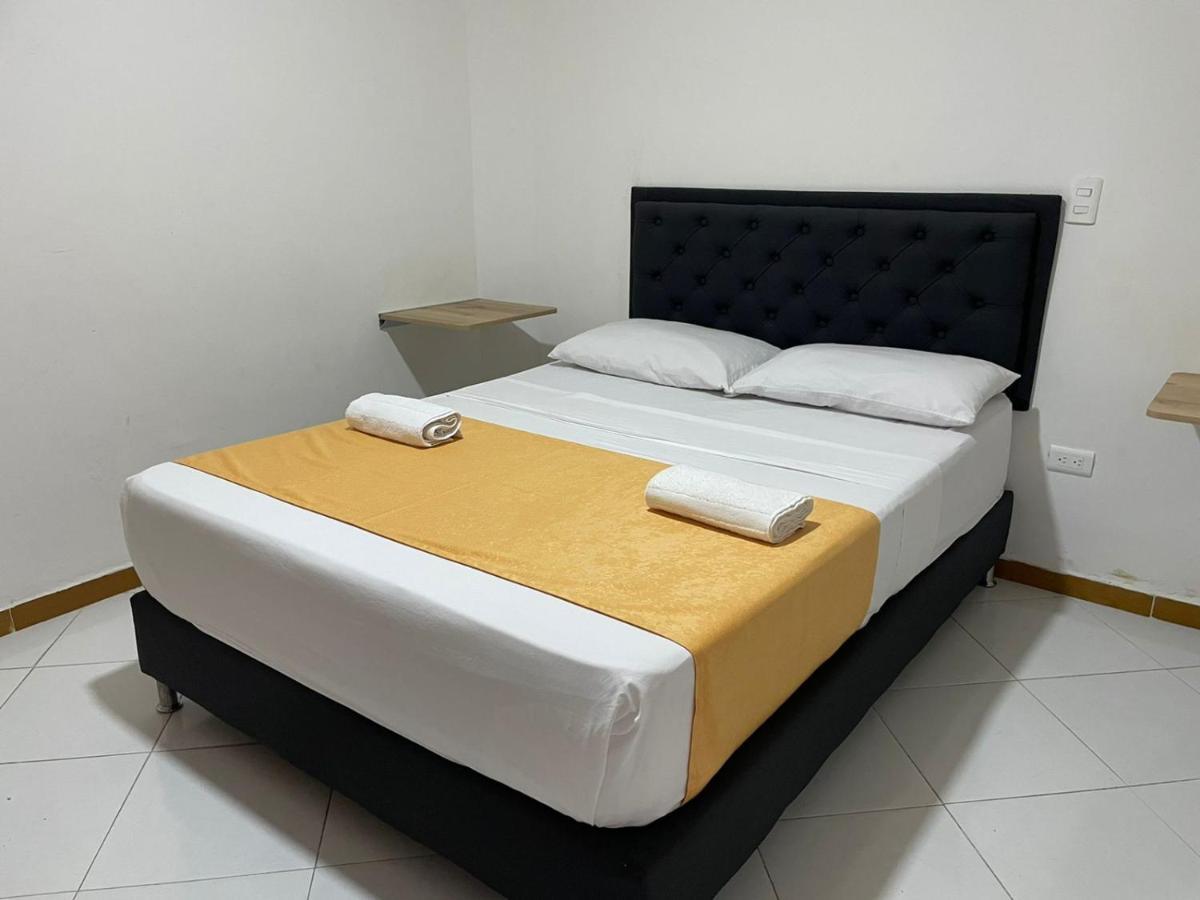 Hotel Picasso 70 Medellin Exterior photo